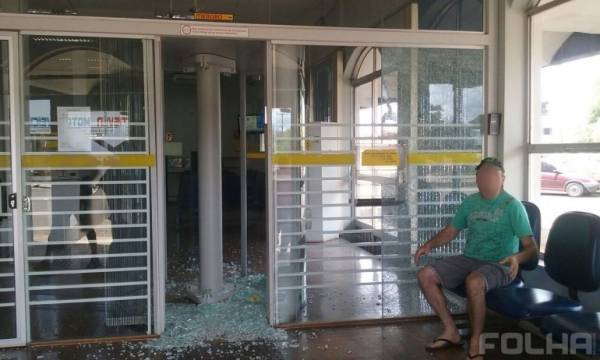 Agências bancárias são assaltadas em Planalto