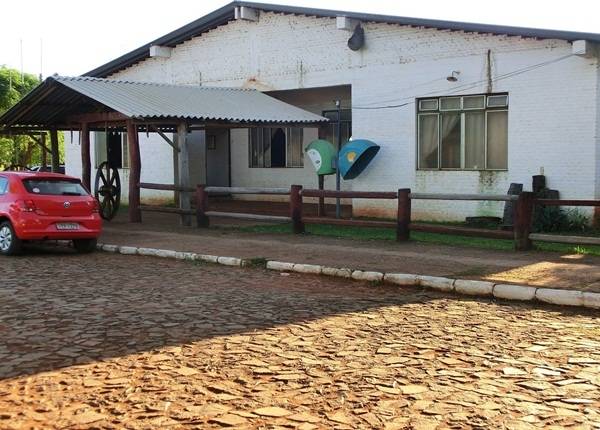 Homem é morto a facadas durante briga em CTG de Itacurubi