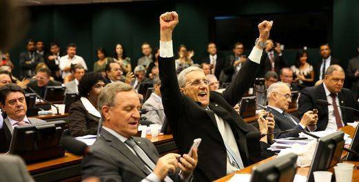 Comissão especial da Câmara aprova relatório da reforma trabalhista