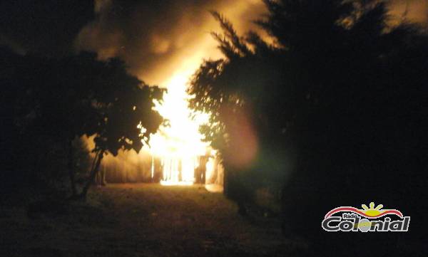 Marcenaria é consumida por incêndio em Novo Machado; VEJA VÍDEO