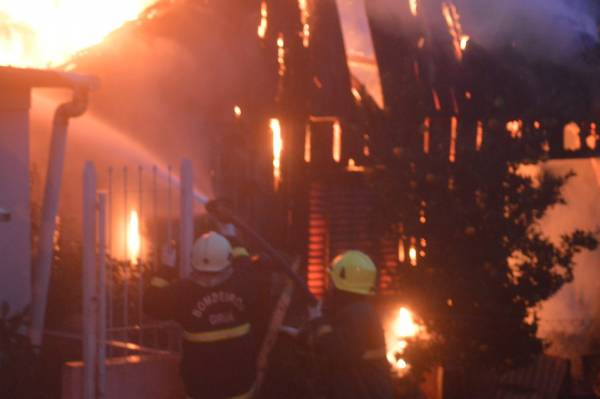 Residência é destruída pelo fogo e idoso morre carbonizado em Giruá