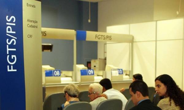 Início da quarta fase do saque das contas inativas do FGTS é antecipado para sábado