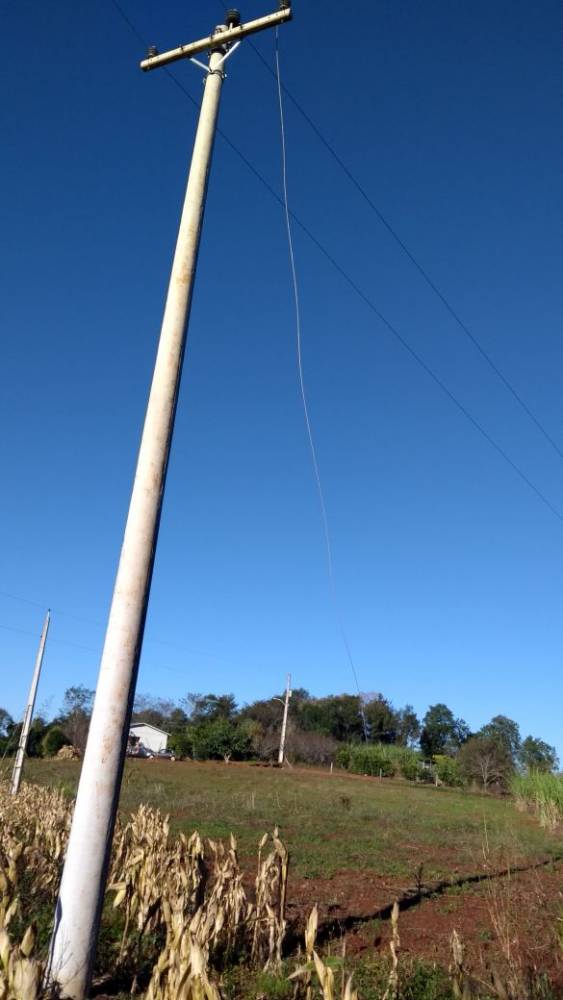 Rompimento de cabo de energia deixa Três de Maio sem água