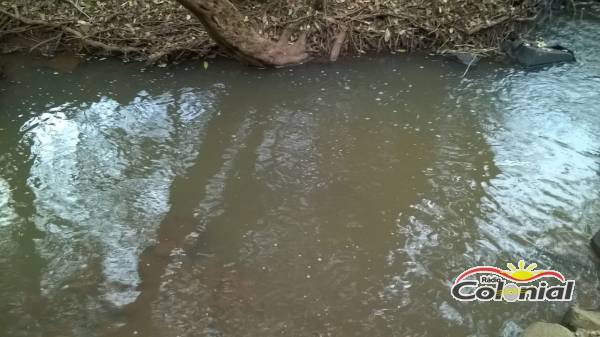 Munícipe denúncia descarte de dejetos no Lajeado Cachoeira