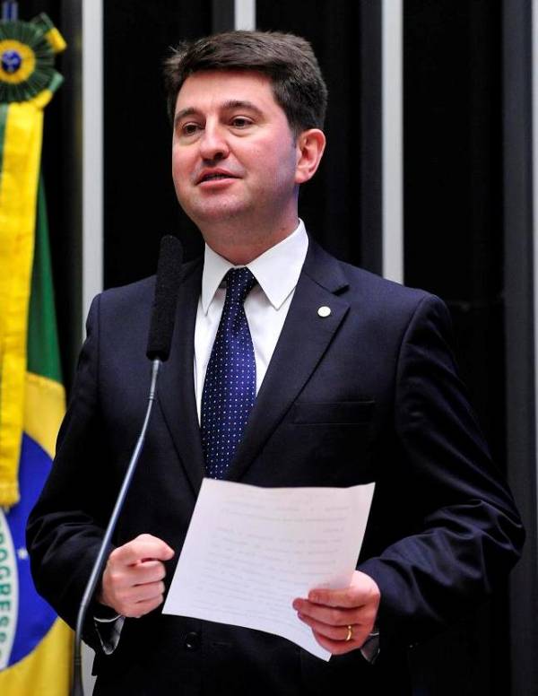 Jerônimo quer CPMI do Endividamento Agrícola