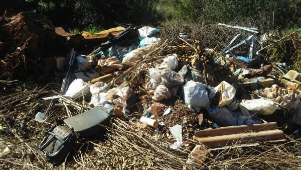 Moradores denunciam depósito irregular de lixo no município de Inhacorá