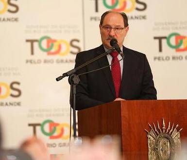 Governador se licencia do cargo por recomendação médica