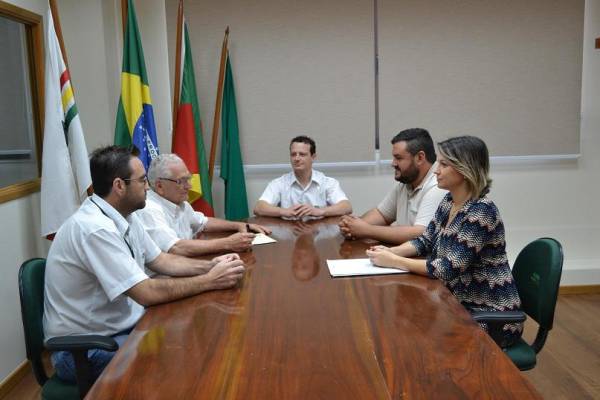Prefeitura e Certhil fazem contrato emergencial para manutenção da iluminação pública
