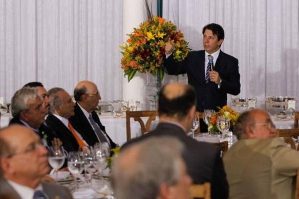 Relator apresenta novo texto da Reforma da Previdência