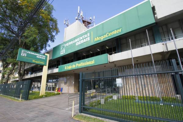SLC vende a Ferramentas Gerais 