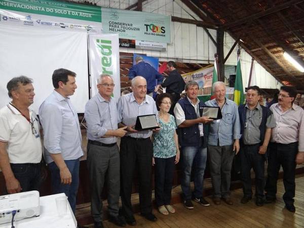 Produtor rural de Três de Maio vence concurso estadual de conservação do solo