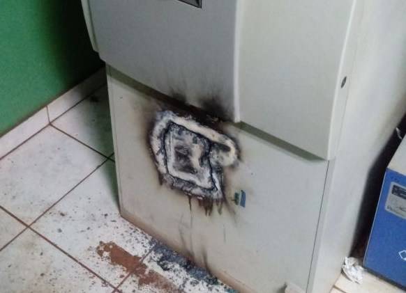 Bandidos atacaram Caixa Eletrônico do Banrisul em Inhacorá