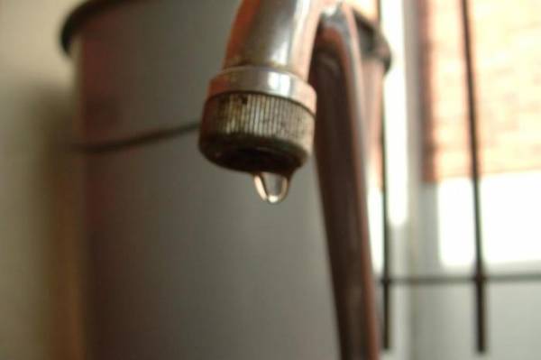 Quatro municípios do RS registram água contaminada por agrotóxicos