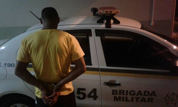Brigada Militar prende homem por tráfico de drogas em Três de Maio