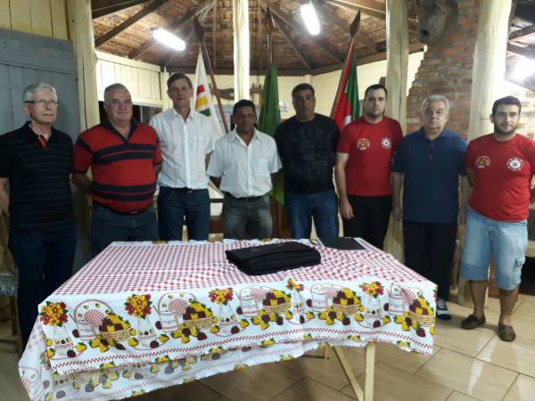 Luiz Pellens é eleito para mais um mandato de presidente da Ass. Corpo de Bombeiros Voluntários