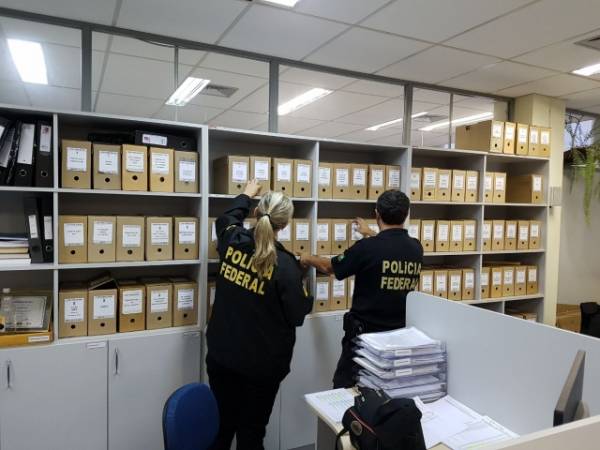 Polícia Federal investiga desvio de recursos públicos em hospital de Passo Fundo