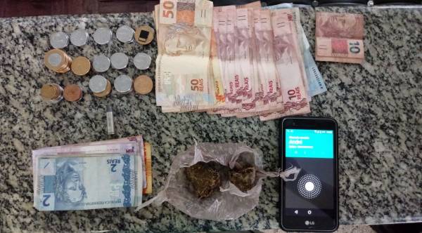 Vendedores de doces são presos no Centro de Santiago por tráfico de drogas