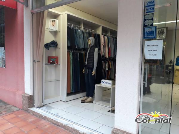 Loja de confecção e arrombada no Centro de Três de Maio