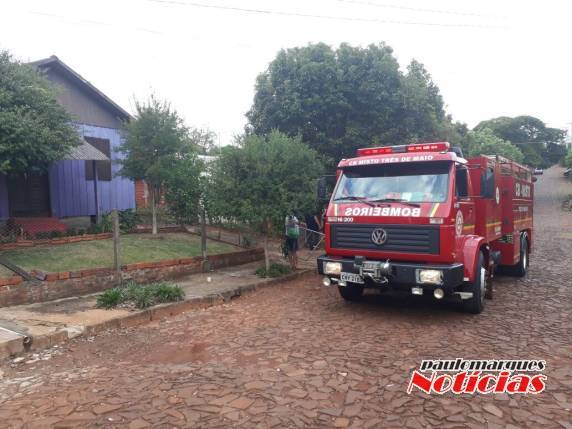 Bombeiros evitam incêndio em casa em Três de Maio