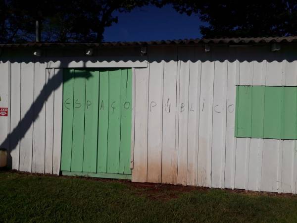 Comunidade denuncia atos de vandalismo na praça de Manchinha