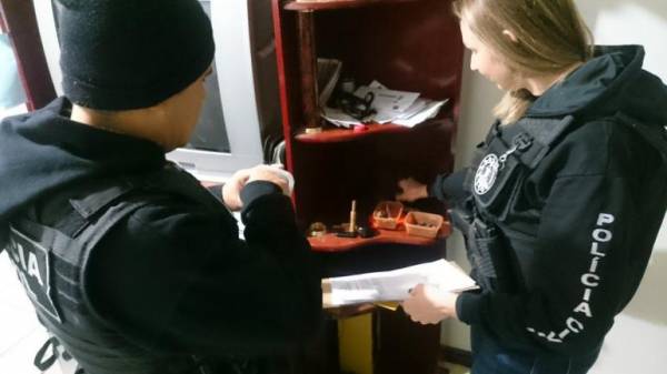 Treze pessoas são presas em operação contra pedofilia no RS 
