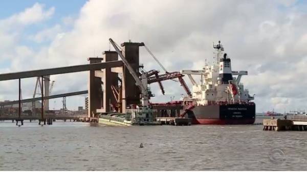 Demora na dragagem do porto do Rio Grande reduz lucro da soja