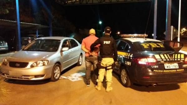 PRF recupera veículo 3h após ser furtado