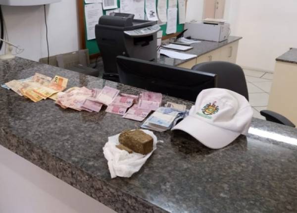 Homem que escondia droga em fralda de criança é preso em Santo Ângelo
