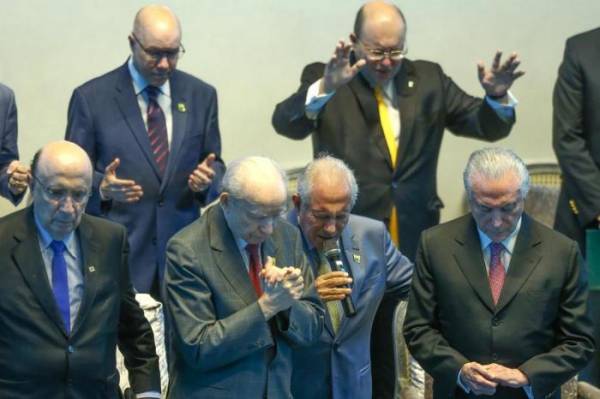 Renúncia de Temer chegou a ser cogitada no Planalto