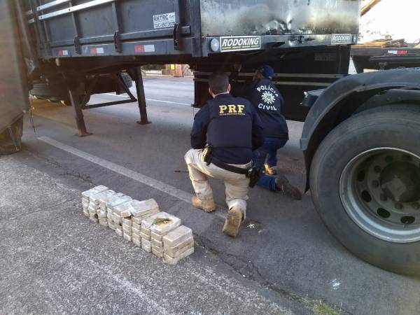 PRF e PC apreendem cerca de 45 kg de crack e prendem homem em Soledade