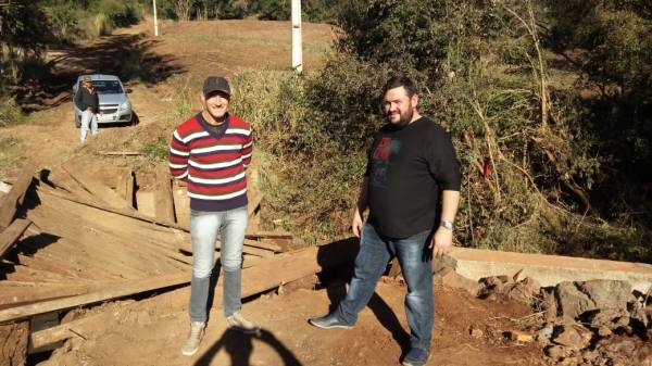Municípios de Três de Maio e São José do Inhacorá firmam parceria para reforma de ponte intermunicip