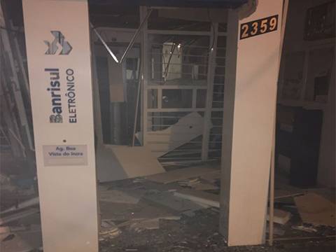 Criminosos explodem agência bancária em Boa Vista do Incra, na região noroeste do RS