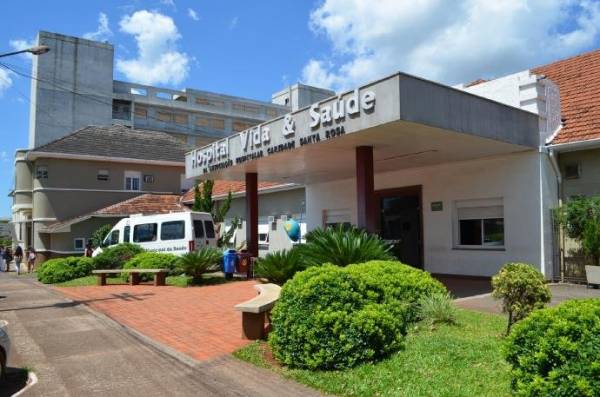 Hospital Vida & Saúde recebe R$ 7,5 milhões para obras