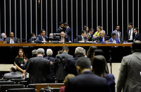 Câmara aprova MP sobre o preço mínimo para o frete rodoviário