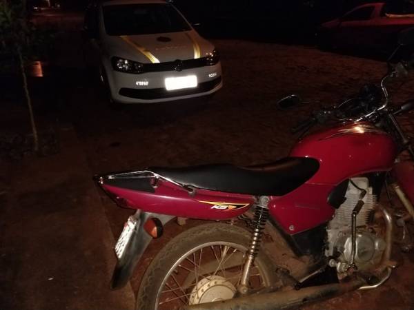 Brigada Militar prende elemento com moto furtada em Três de Maio