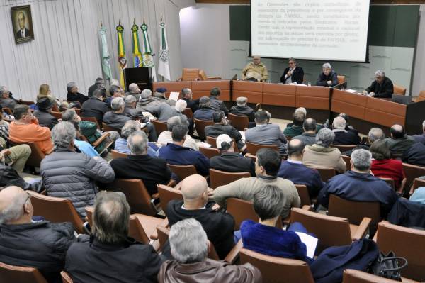 Presidente do Sindicato Rural de Três de Maio participa de assembleia geral na Farsul 
