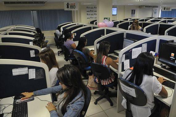 Denúncias de violência contra a mulher chegam a 73 mil, em 2018