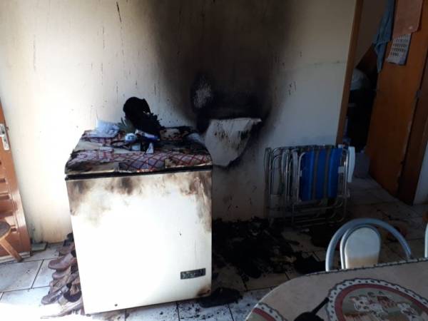 Idosa morre carbonizada em incêndio na própria casa em Carazinho