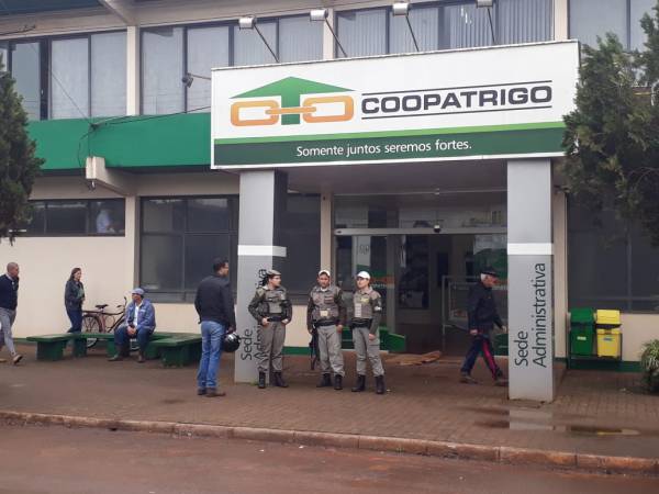 Assalto à mão armada na Coopatrigo de São Luiz Gonzaga
