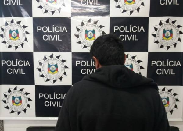 Homem é preso com material pornográfico envolvendo crianças em Santo Ângelo