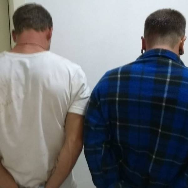 Brigada Militar prende dupla em flagrante traficando em Santo Cristo