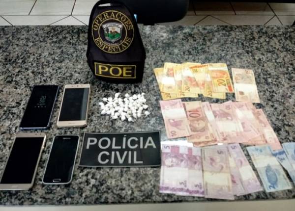 Mãe e filha juntas com falso taxista são presas por tráfico em Santo Ângelo
