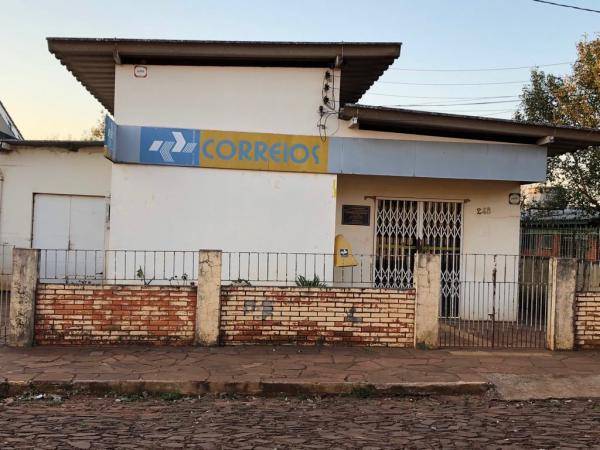 Ladrões amarram no banheiro funcionários dos Correios em Coronel Bicaco