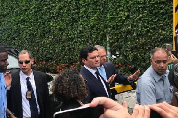 Moro aceita convite de Bolsonaro para ser ministro da Justiça