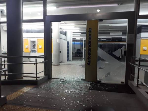 Criminosos atacam agência bancária em Butiá nesta madrugada