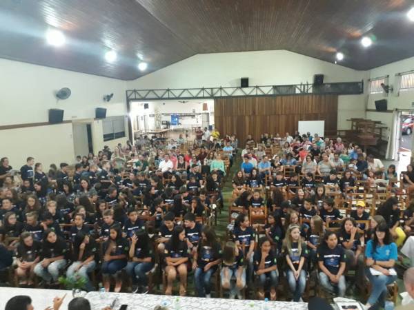 Solenidade marcou formatura do Projeto Bombeiro na Escola, em Três de Maio