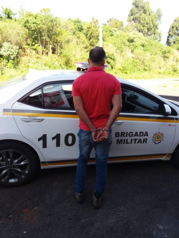 Homem é preso em flagrante pela Brigada Militar dentro de motel com adolescente
