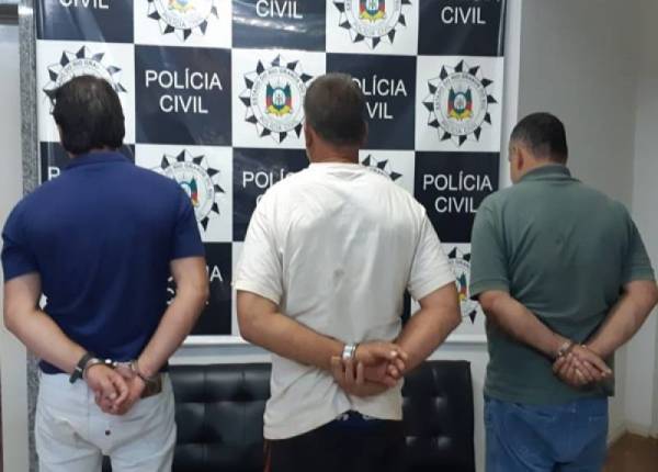 Policia Civil prende três fraudadores de seguros de máquinas agrícolas em Santo Ângelo
