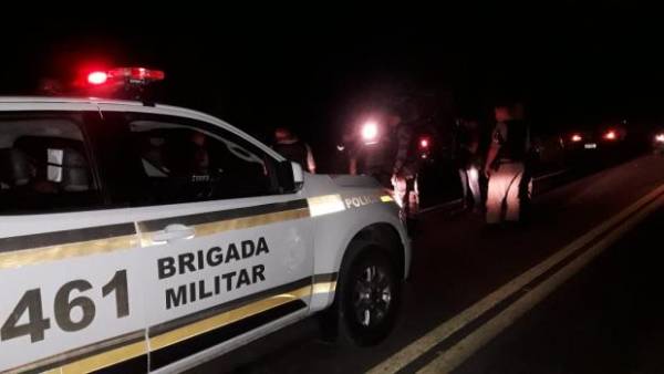 Três homens envolvidos em assalto a residência são mortos em confronto com a polícia