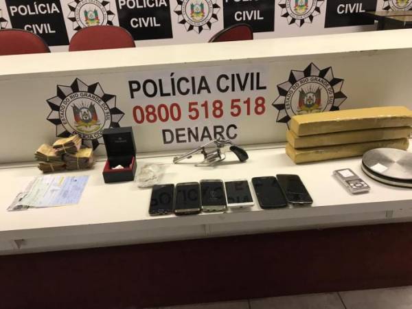 Traficantes pagavam para atravessar áreas rurais na fronteira com o Uruguai e evitar barreiras polic